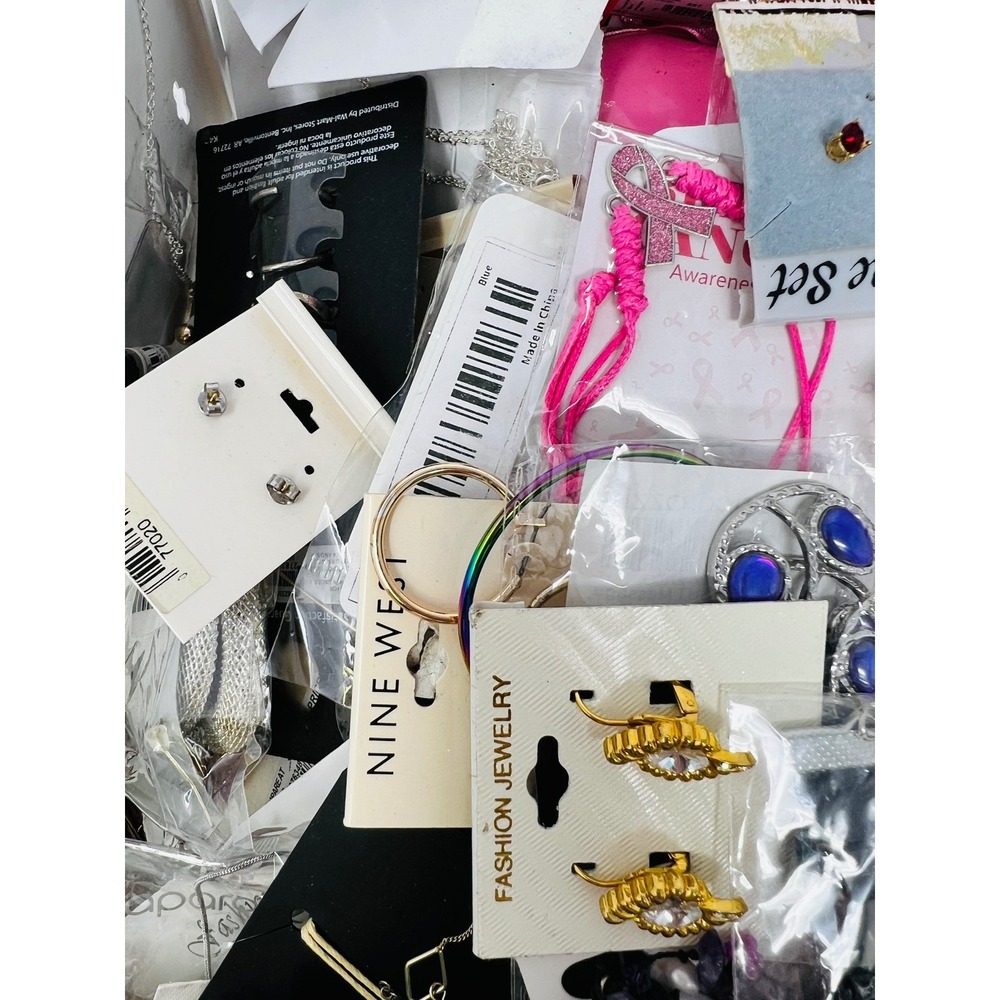 Mystery Jewelry Assorted New Necklace, Bracelet, Earring Lot of 4lbs Wearable - Picture 11 of 16